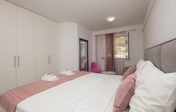Apartment Kristina Veliko Brdo  Exteriör bild